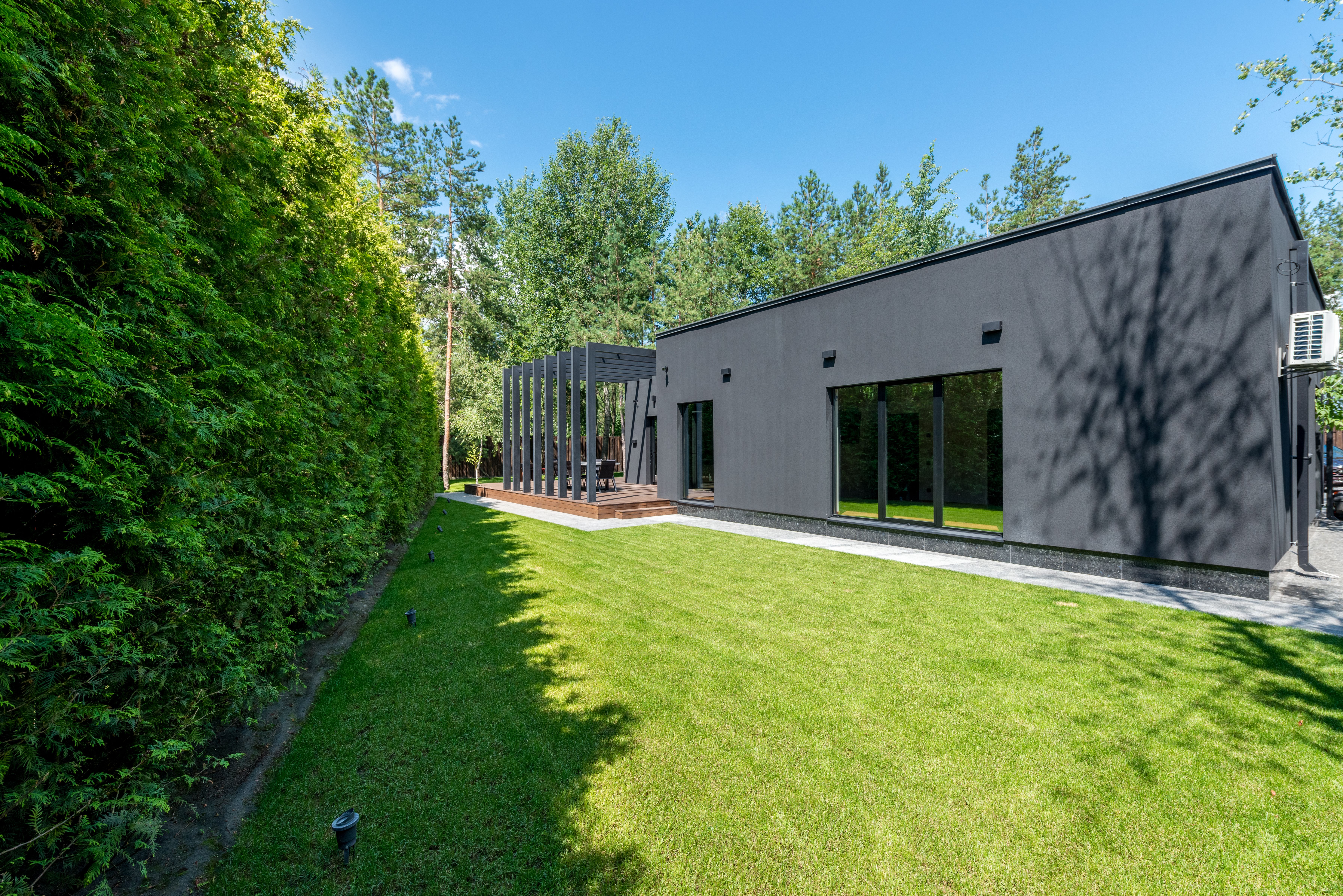 Outdoor living space in Edmonton