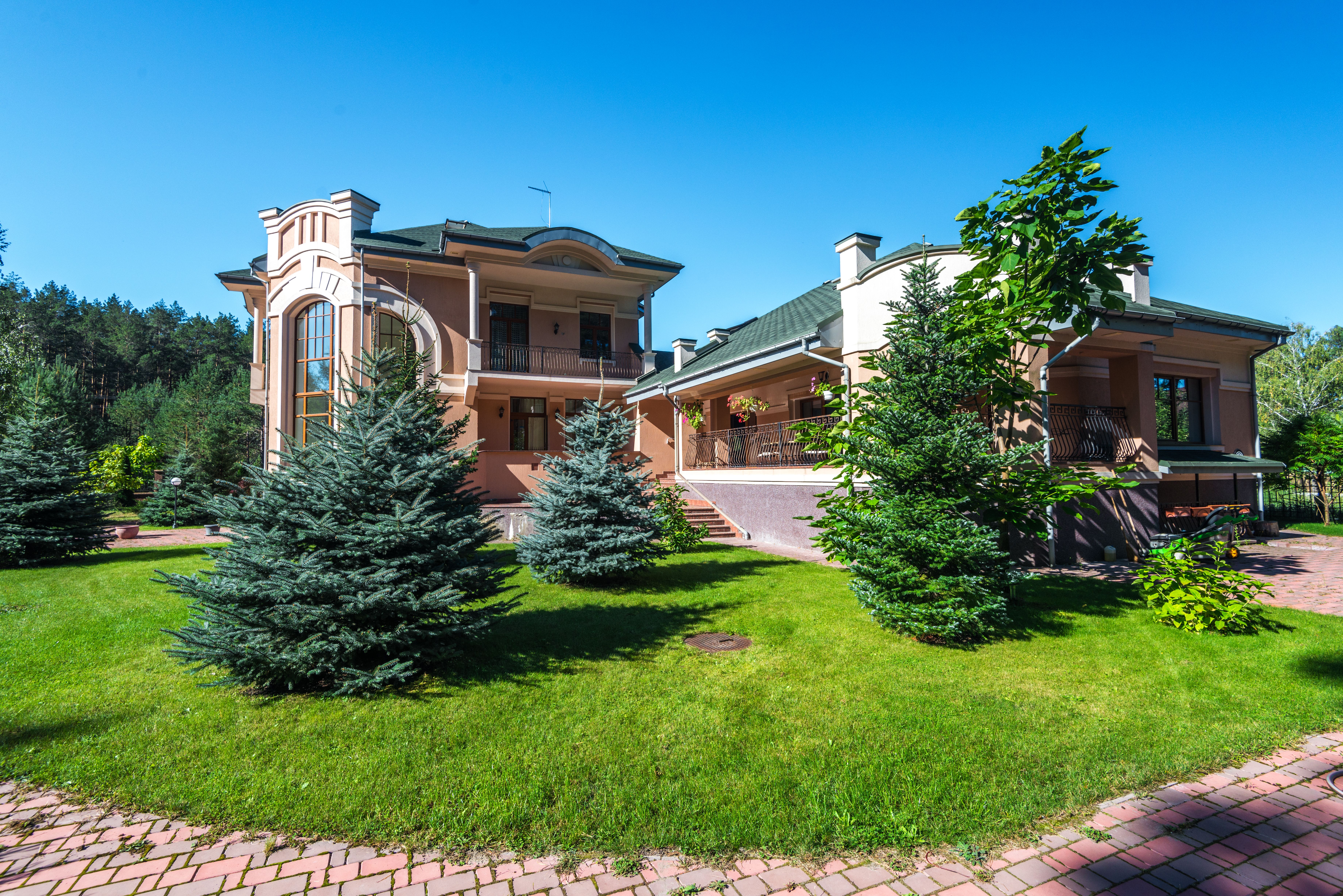 Lawn care and softscaping Edmonton