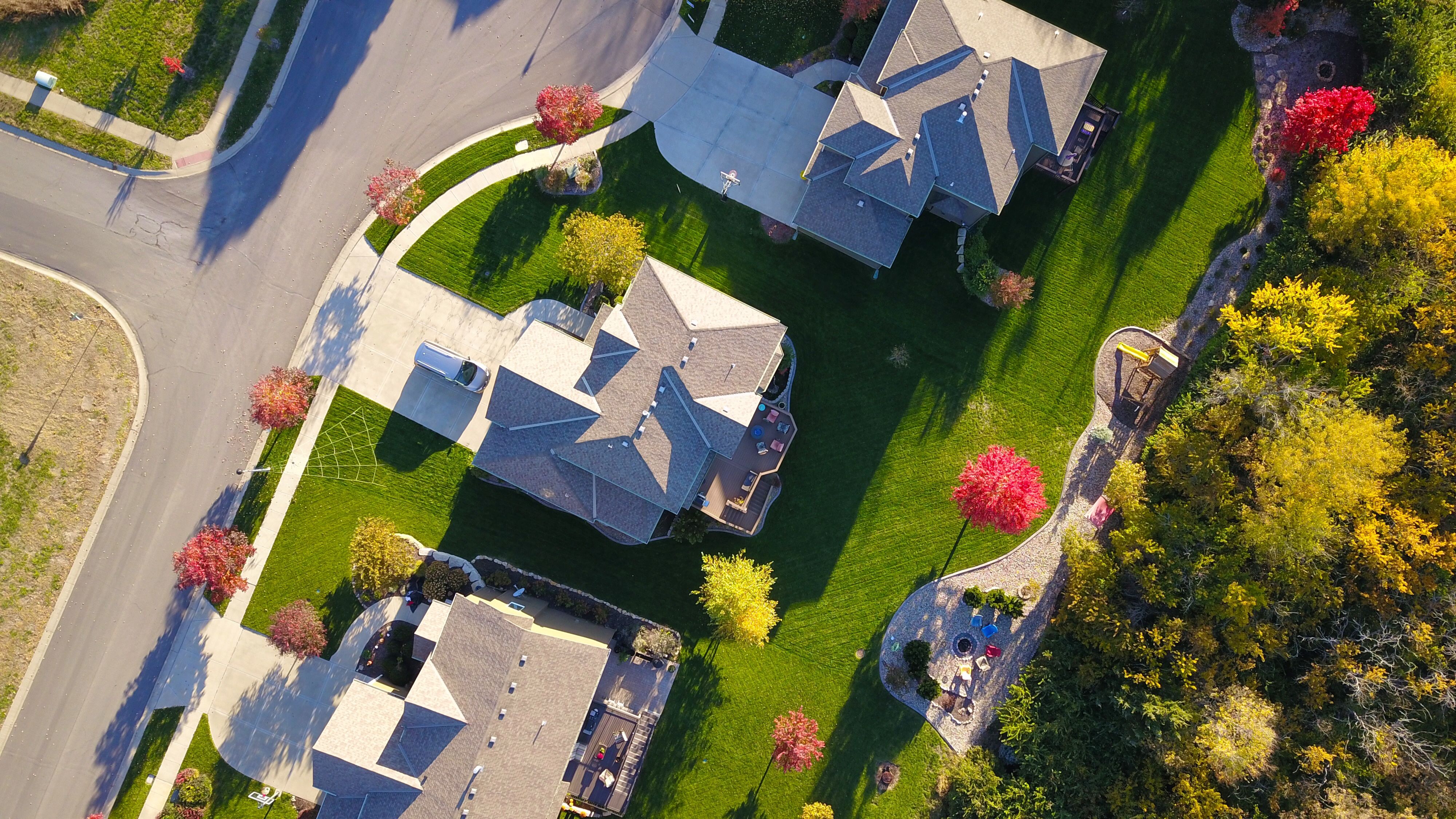 Seasonal cleanup service in Edmonton